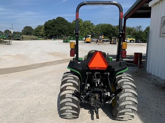 Image of John Deere 3025E equipment image 3