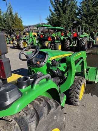 Image of John Deere 3025E equipment image 4