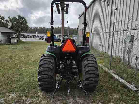 Image of John Deere 3025E equipment image 1