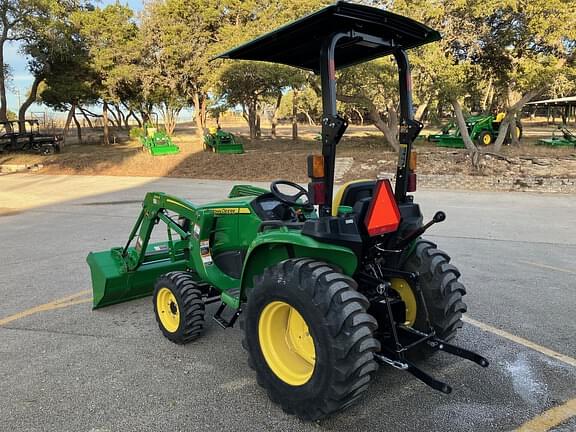 Image of John Deere 3025E equipment image 2