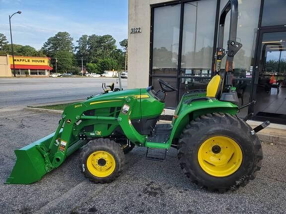 Image of John Deere 3025E equipment image 1