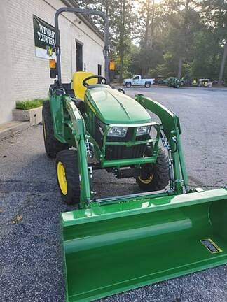 Image of John Deere 3025E equipment image 3