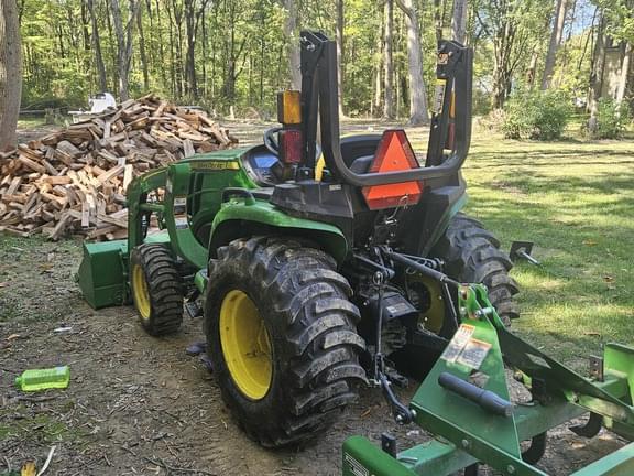 Image of John Deere 3025E equipment image 2