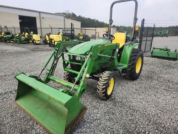 Image of John Deere 3025E equipment image 1
