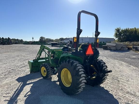 Image of John Deere 3025E equipment image 2