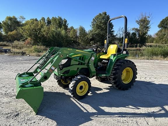 Image of John Deere 3025E equipment image 1