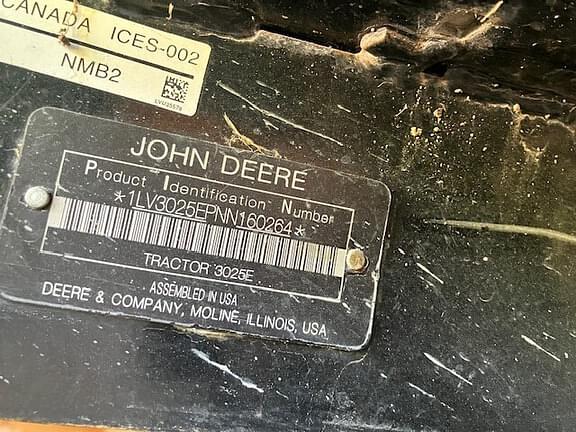 Image of John Deere 3025E equipment image 2