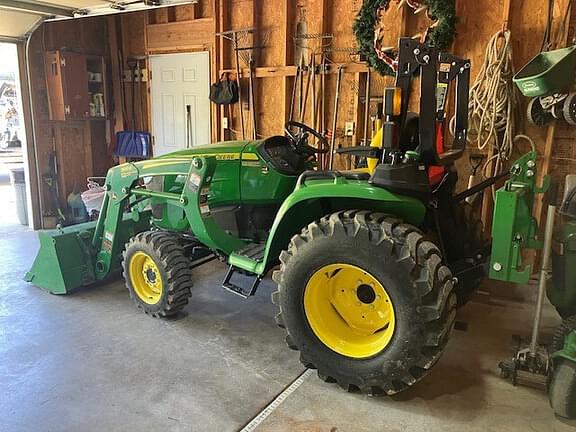 Image of John Deere 3025E equipment image 4