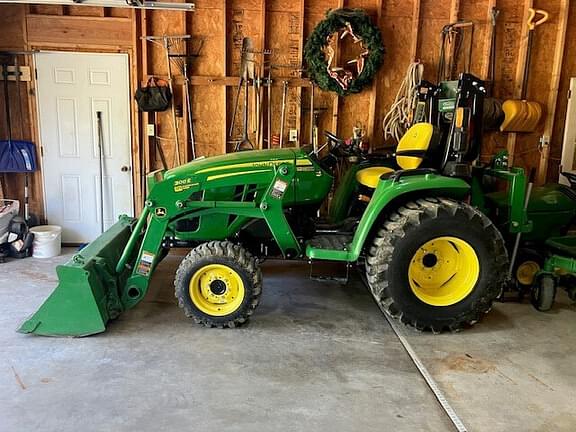 Image of John Deere 3025E equipment image 3