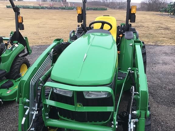 Image of John Deere 3025E equipment image 3