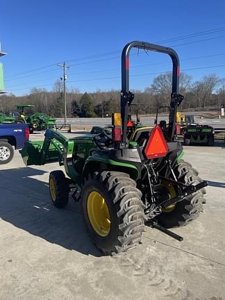 Image of John Deere 3025E equipment image 2