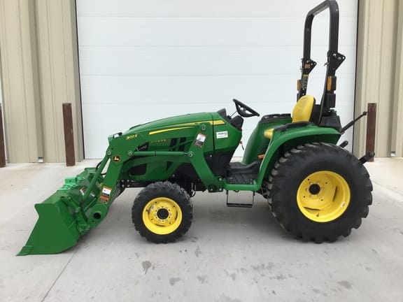 Main image John Deere 3025E