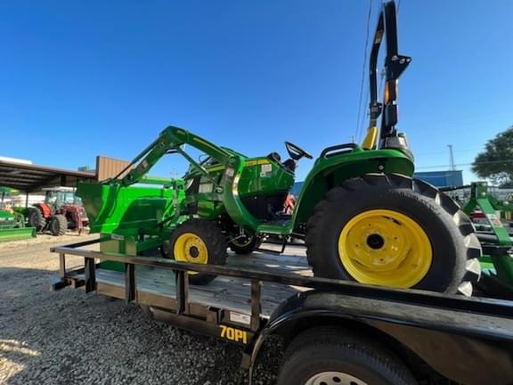 Image of John Deere 3025E equipment image 3