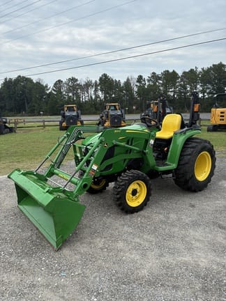 2022 John Deere 3025E Equipment Image0