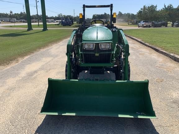 Image of John Deere 3025E equipment image 1