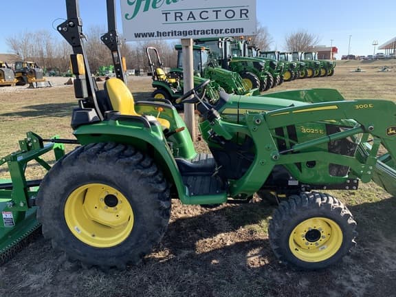 Image of John Deere 3025E equipment image 1