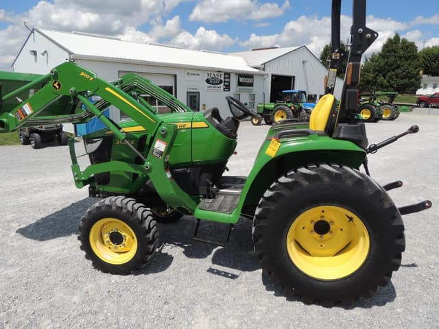 Image of John Deere 3025E equipment image 1