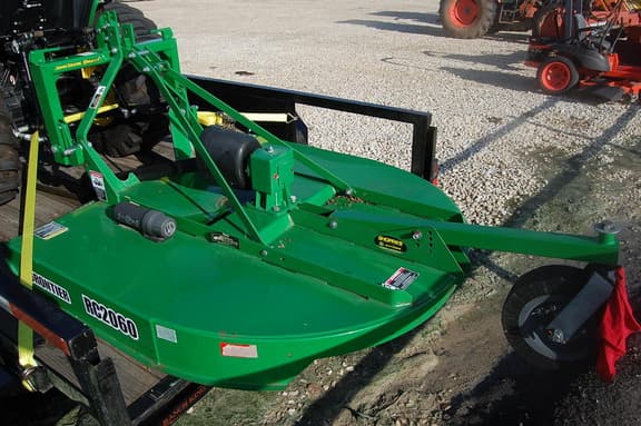 Image of John Deere 3025E equipment image 2