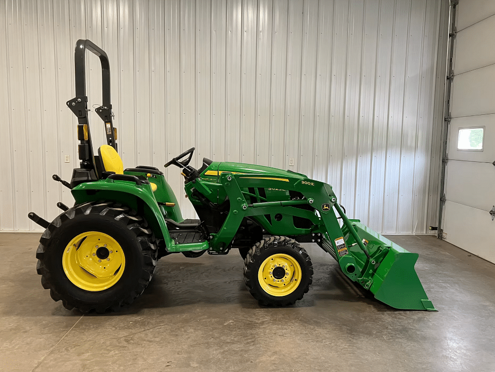 Image of John Deere 3025E Primary Image