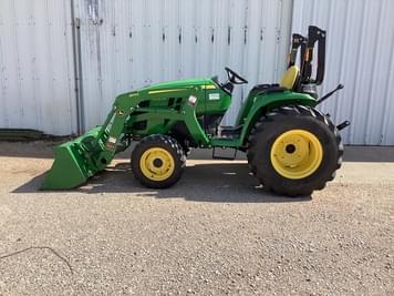 Main image John Deere 3025E