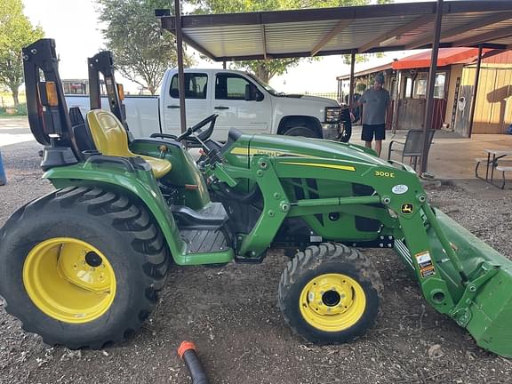 Image of John Deere 3025E equipment image 4