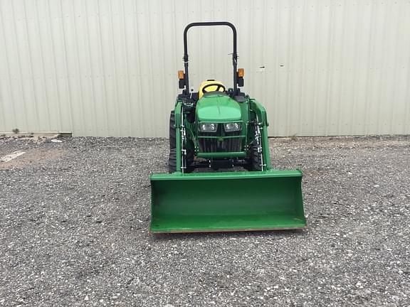 Image of John Deere 3025E equipment image 3