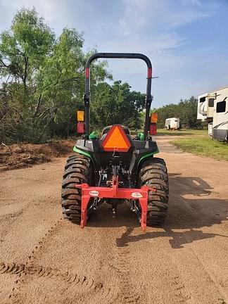 Image of John Deere 3025E equipment image 4