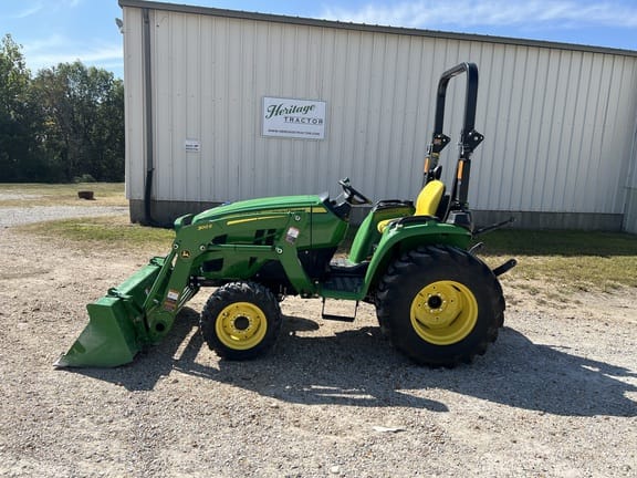 Main image John Deere 3025E