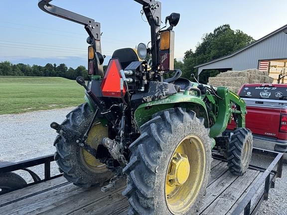 Image of John Deere 3025E equipment image 2