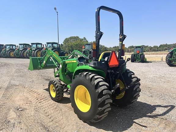 Image of John Deere 3025E equipment image 2