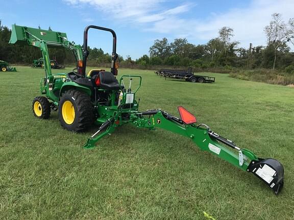 Image of John Deere 3025E equipment image 4