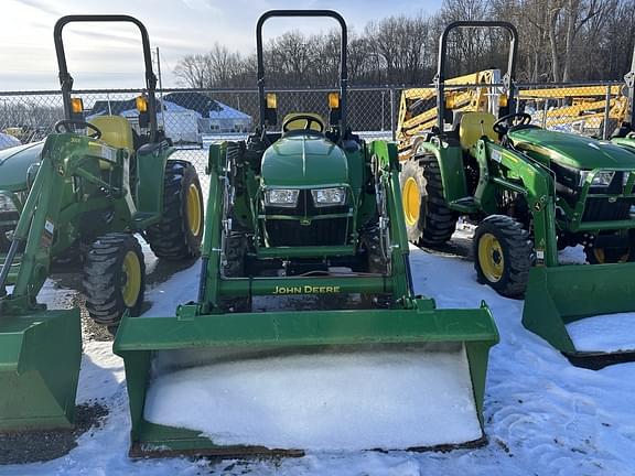 Image of John Deere 3032E equipment image 2