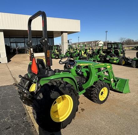 Image of John Deere 3032E Primary image