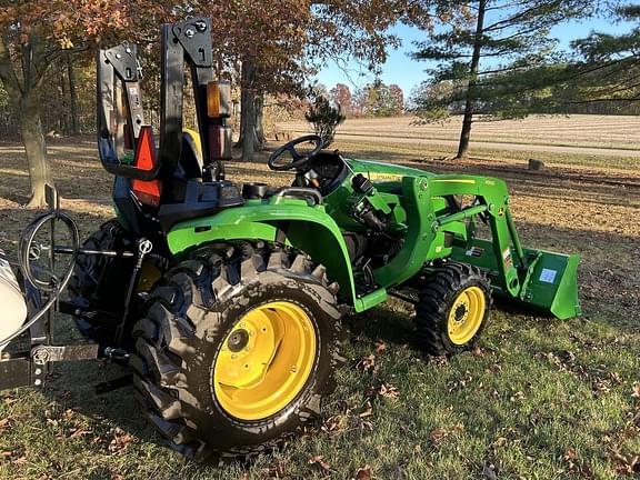 Image of John Deere 3032E equipment image 3