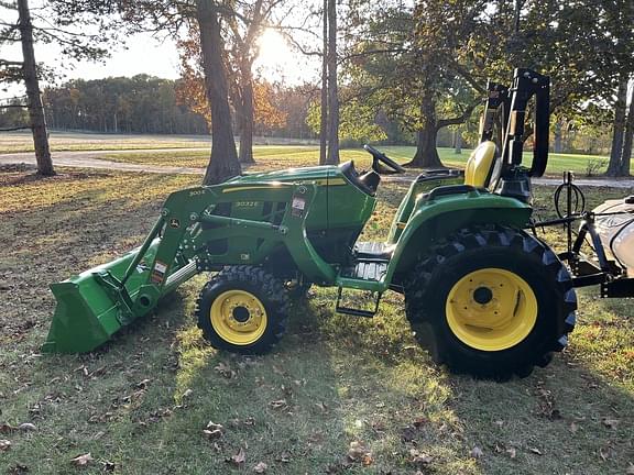 Image of John Deere 3032E equipment image 1