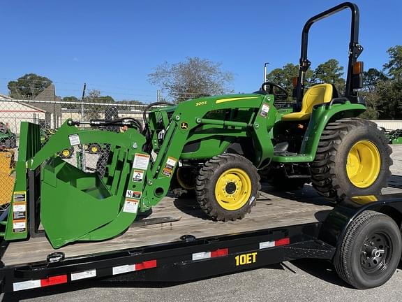 Image of John Deere 3032E Primary image