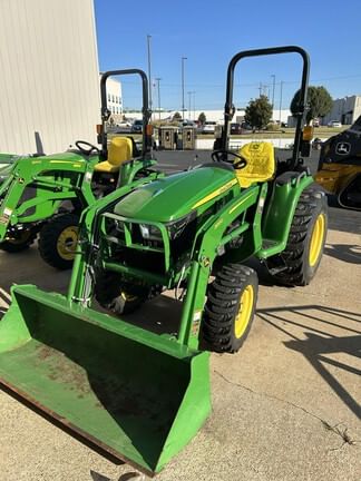2022 John Deere 3032E Equipment Image0