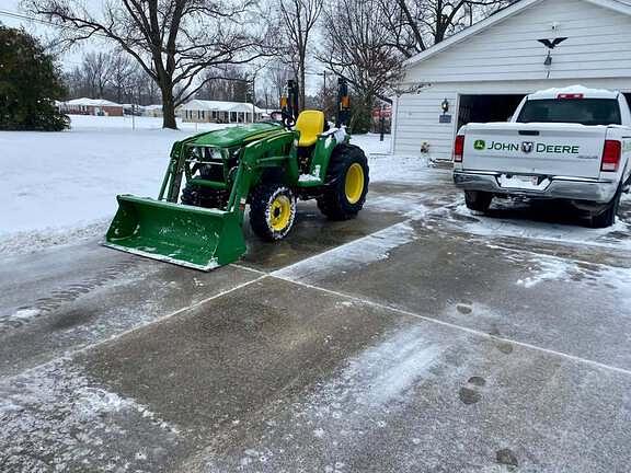 Image of John Deere 3032E Primary image