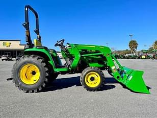 Main image John Deere 3032E 0