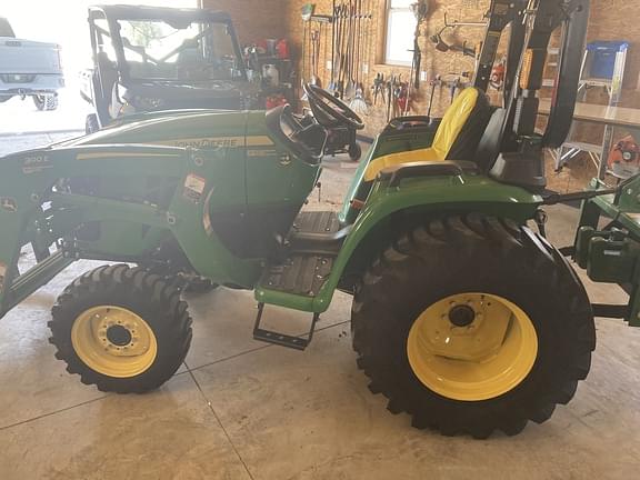 Image of John Deere 3032E Primary image