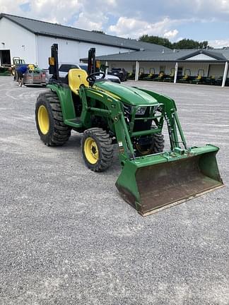 Image of John Deere 3032E equipment image 1