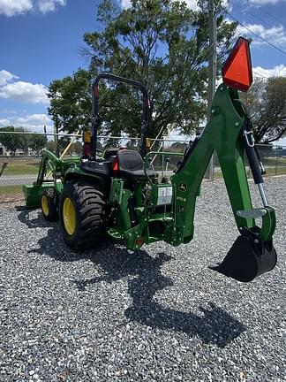 Image of John Deere 3032E equipment image 4