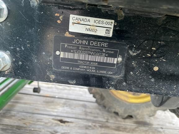 Image of John Deere 3032E equipment image 1