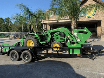 Main image John Deere 3032E