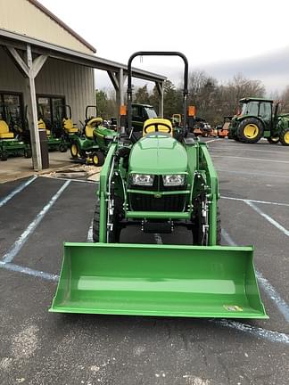 Image of John Deere 3032E equipment image 2