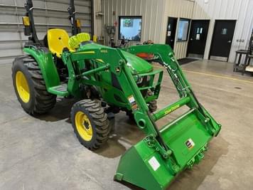 Main image John Deere 3032E