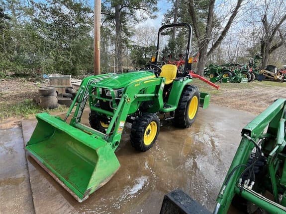 Image of John Deere 3032E Primary image