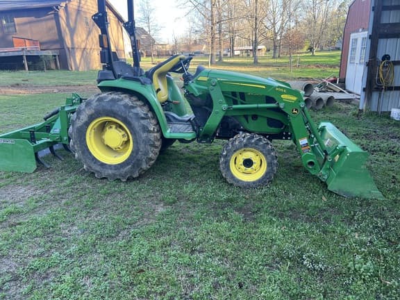 Image of John Deere 3032E equipment image 1
