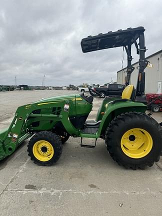 Image of John Deere 3032E equipment image 2