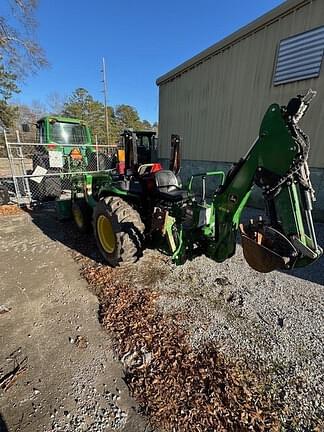 Image of John Deere 3032E equipment image 4